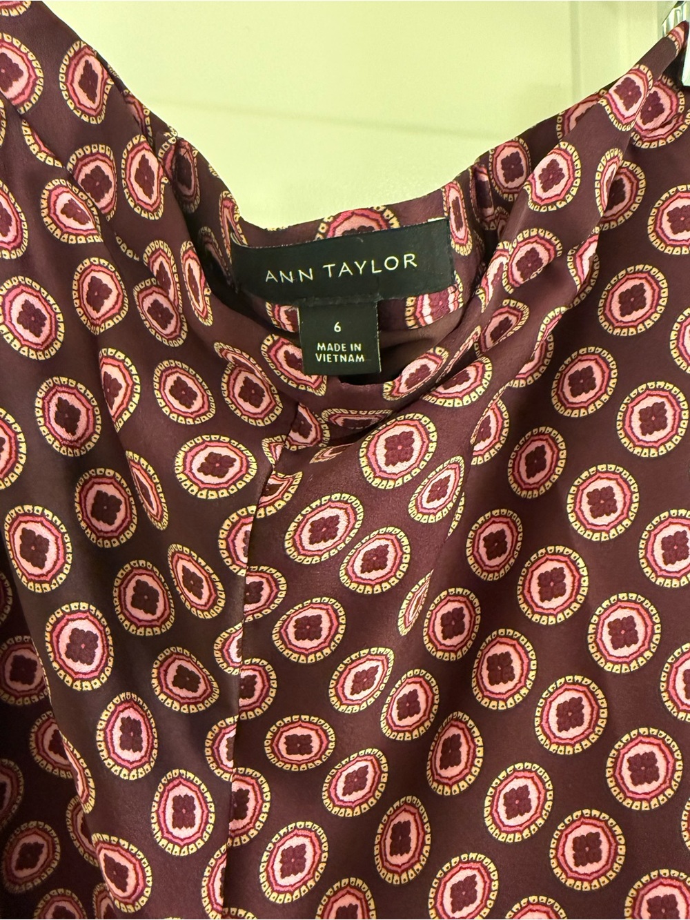 Ann Taylor Plum Geometric Wide-Leg Satin Pants - Picture 4 of 4